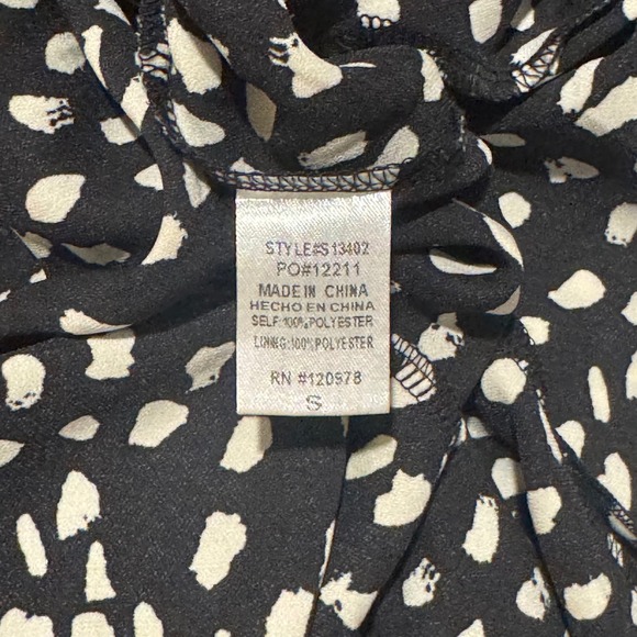 Women's Entro Black Skirt w/ White Detailing Size Small - Picture 4 of 4